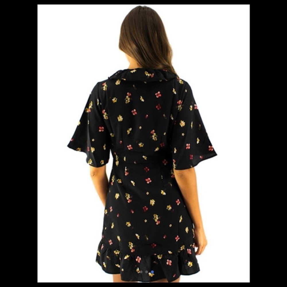 FLORAL WRAP MINI‎ DRESS - Picture 3 of 4